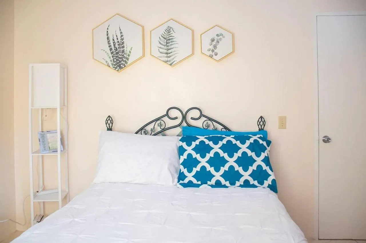 St. John's Lovely 2 Bedroom Apt 4 Warm Cosy Comfortable 0*, St. John's אנטיגואה וברבודה